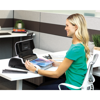 Брошурувальник ручний, А4, перфорує 15арк, зшиває 300арк, PULSAR+ A4, ТМ FELLOWES